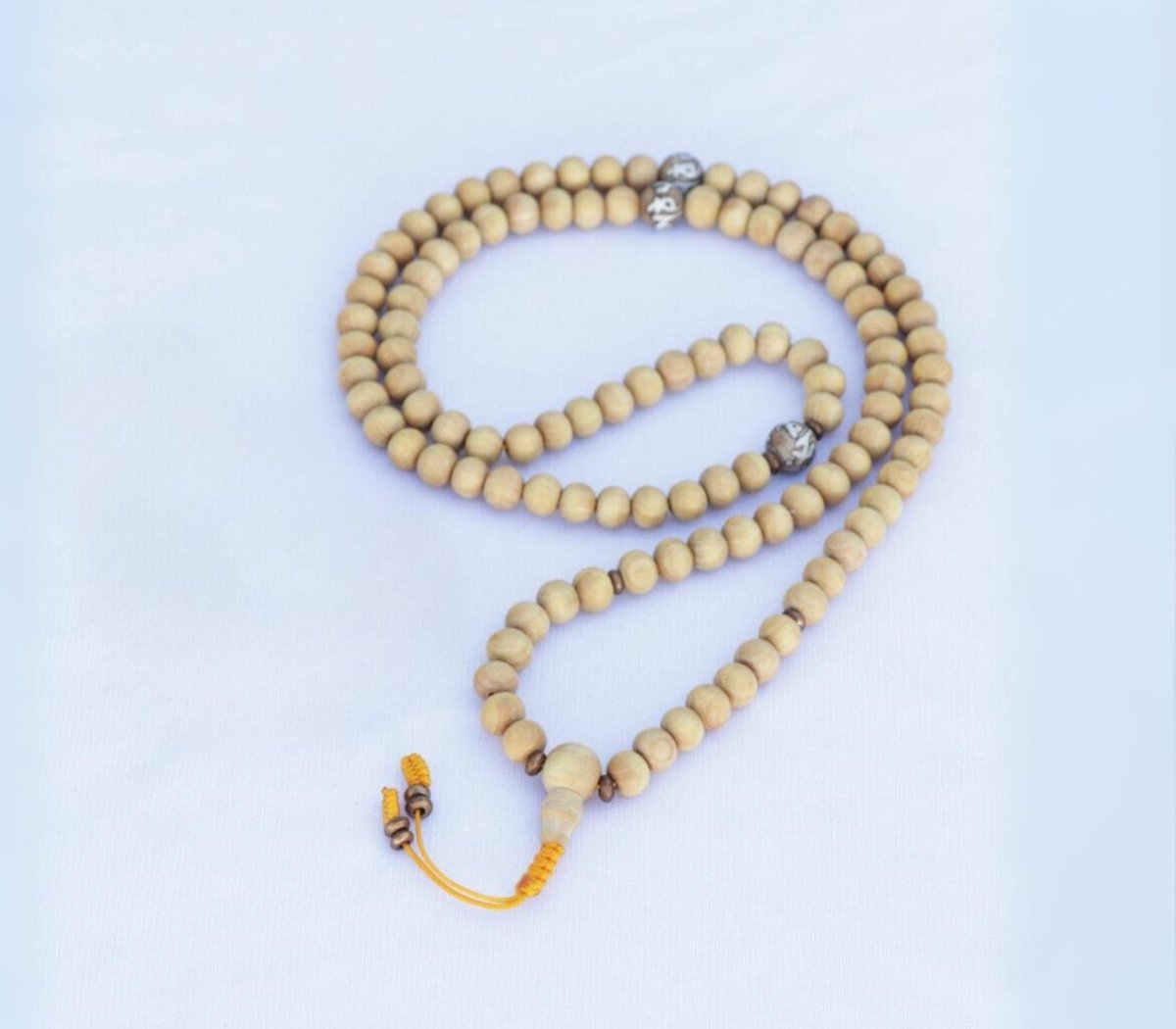 Raw Sandalwood Mala - Nairu™ - A Candle Boutique - Bracelet -